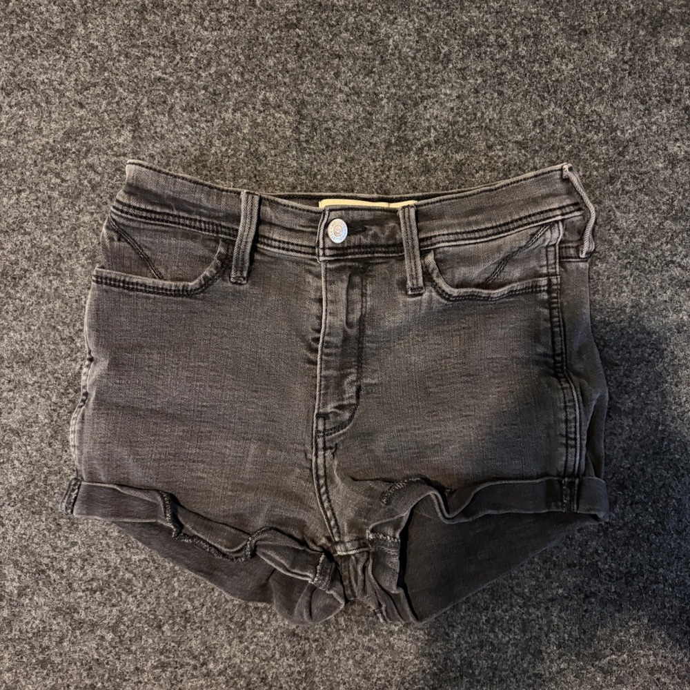 Hollister High Rise Short-Short Black Denim Cut Off Jean Shorts Size 3 W26